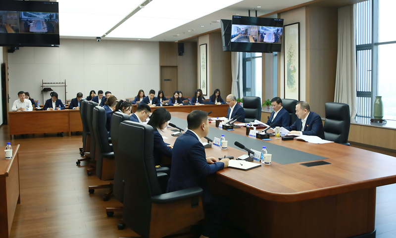 01 公司召开年轻干部树立和践行正确政绩观座谈会 - 副本.png